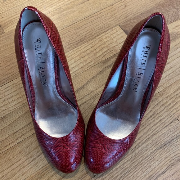 WHBM Diane Red Pumps - Picture 2 of 6